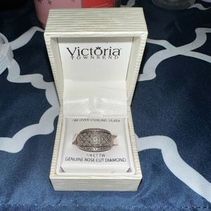 Rose cut diamond ring